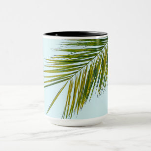 Caneca Folha de Palmeira Verde Tropical em Azul Claro