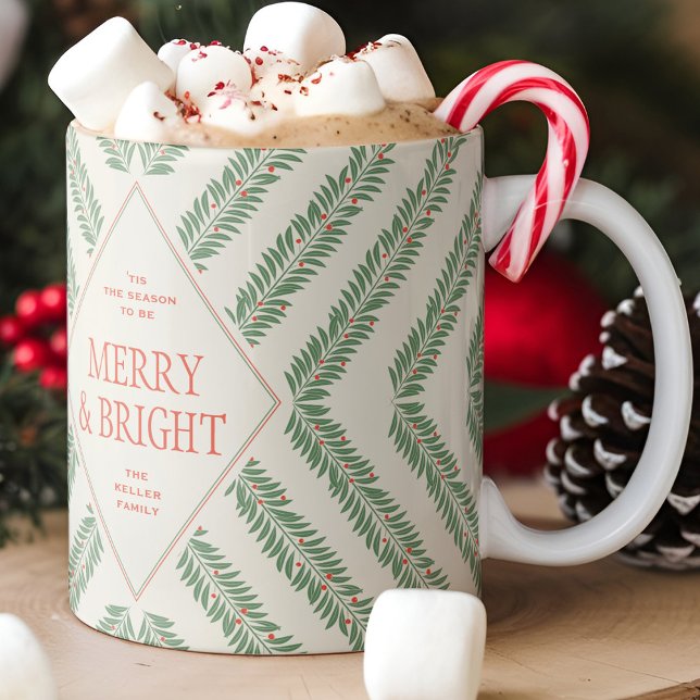 Caneca Folhagem de Feriado Quadrante Marfim e Verde (festive holiday themed mug with custom message)