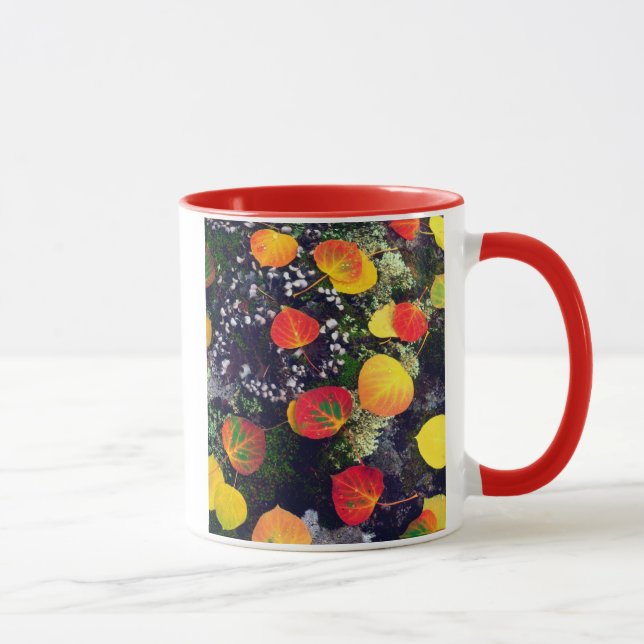 Caneca Folhas em uma rocha coberta de líquen, Montanhas R (Direita)