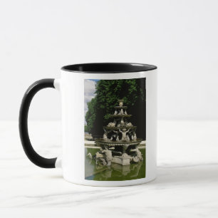 Caneca Fontaine de la Pyramide