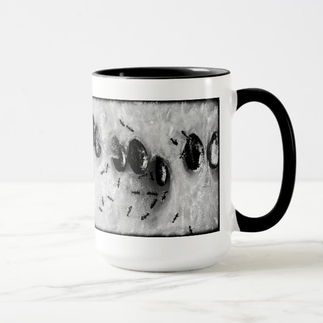 Caneca formigas surfando (Direita)