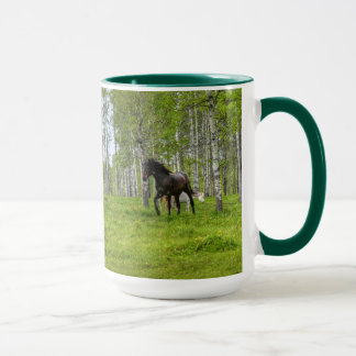 Caneca Foto 4 de Cavalo Percheron preto em execução