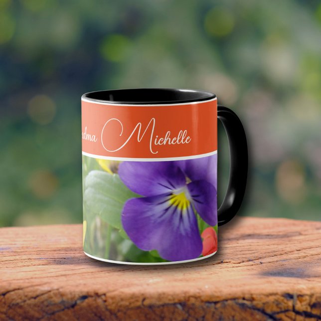 Caneca Foto das Flores de Summertime (Summer colors of orange, yellow, purple, and green. A happy morning mug)