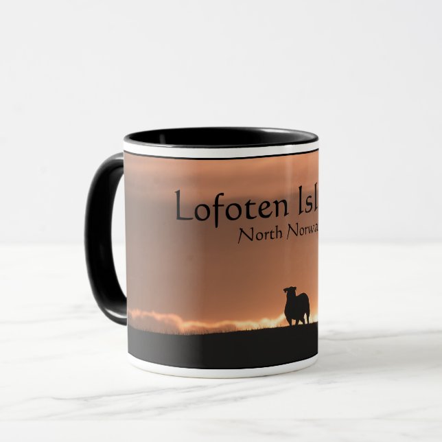 Caneca Foto de Natureza de Ovinos das Ilhas Lofoten (Frente Esquerda)