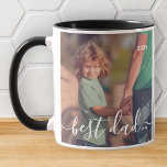 Caneca Foto de Script Simples e Reprodutivo do Melhor Pai<br><div class="desc">Design é composto por tipografia moderna e lúdica. Adicionar foto da família.</div>