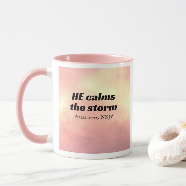Caneca Foto do Céu Rosa Ele Acalma o Versículo Bíblico da (Com Donut)