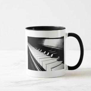 Caneca Fotografia Clássica de Piano Preto e Branco