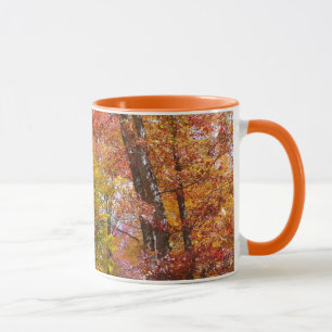Caneca Fotografia de Outono de Árvores Laranja e Amarelas