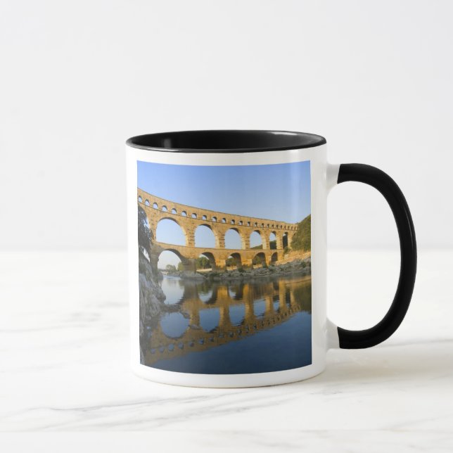 Caneca França, Avignon. O aqueduto Pont du Gard Roman (Direita)