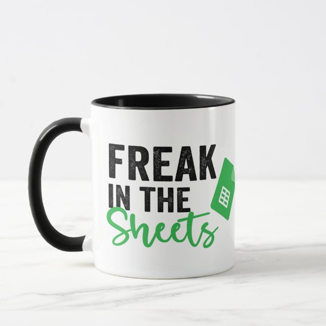Caneca Freak in The Sheets Funny Acoountant Coffee Mug (Esquerda)