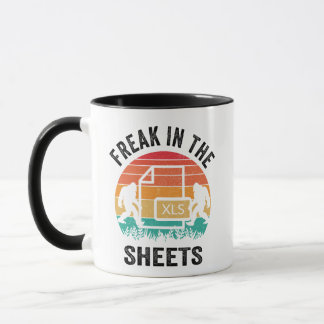 CANECA FREAK IN THE SHEETS SASQUATCH RETRO SUNSET