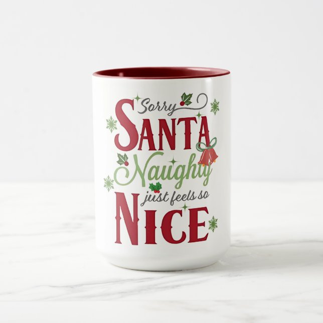 Caneca Funny Christmas Quote Design with Naughty and Nice (Centro)