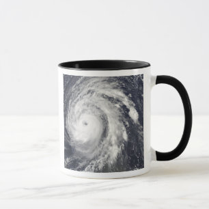 Caneca Furacão Bill no Oceano Atlântico