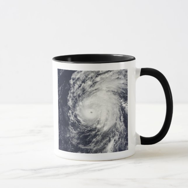 Caneca Furacão Neki a oeste do Havaí (Direita)