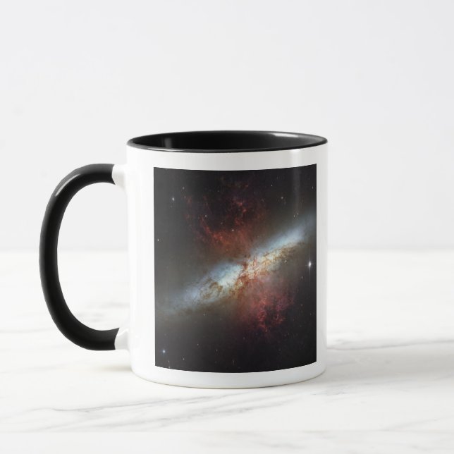 Caneca Galáxia Starburst, Messier 82 (Esquerda)