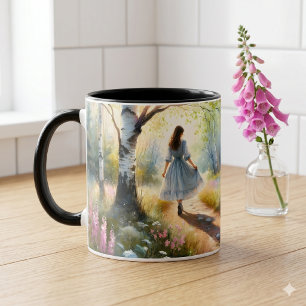 Caneca Garota Caprichosa Dançando Através da Floresta de