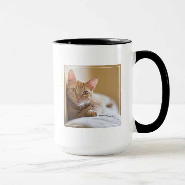 Caneca Gatinho que encontra-se no sofá (Direita)