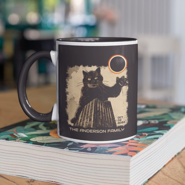 Caneca Gato engraçado do eclipse solar anelar Outubro 2 2 (Criador carregado)