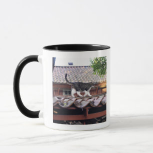 Caneca Gato que anda no telhado da vertente