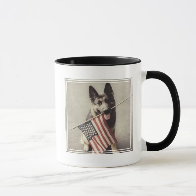 Caneca German shepherd com Sinalizador dos EUA (Direita)