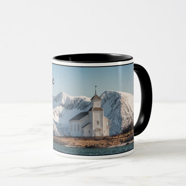 Caneca Gimsoy Church Lofoten Noruega (Frente Esquerda)