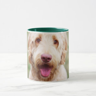 Caneca Goldendoodle sorrindo