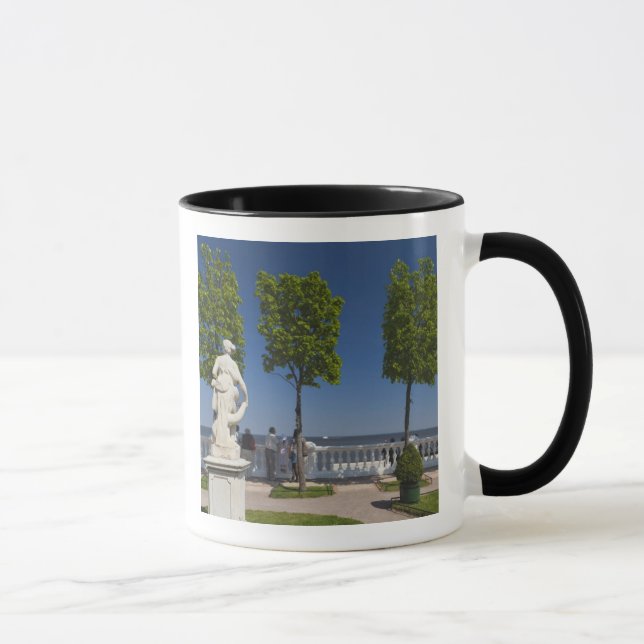 Caneca Golfo da Finlândia a partir da Vila Monplaisir (Direita)