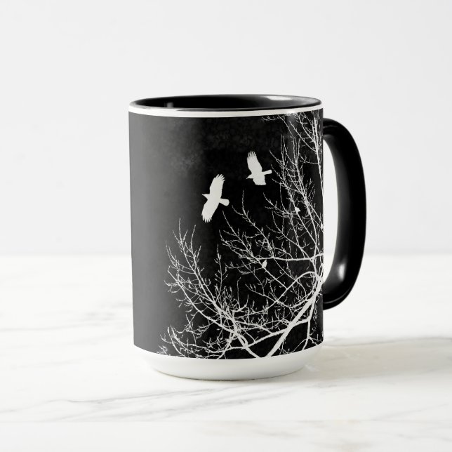 Caneca Gótica Crows and Trees Meia-Noite Paisagem (Frente Esquerda)