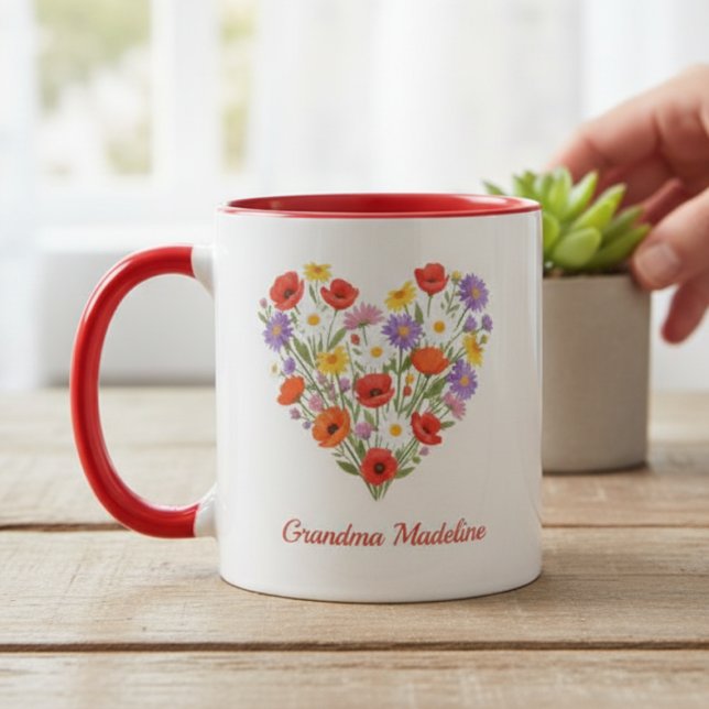 Caneca Grandma Mug - Heart-Shaped Wildflowers (Floral Heart personalized mug)