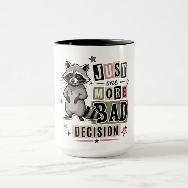 Caneca Guaxinim de Decisão Ruim Engraçado (Centro)