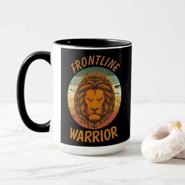 Caneca Guerreiro Urbano Yellow Lion Frontline Warrior Mug (Com Donut)