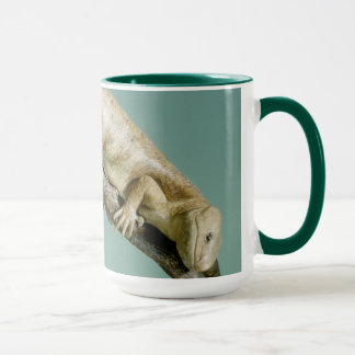 Caneca Happy Lizard Ele gosta de texto personalizado para
