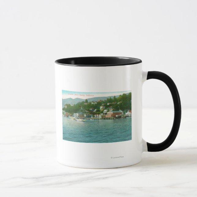 Caneca Harborview com Iates e Barcos de Navegação (Direita)