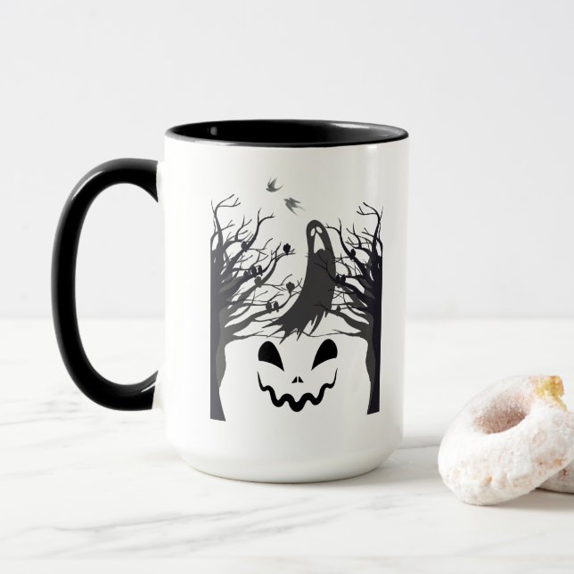 Caneca Haunted Forest Ghost Mug – Dark & Spooky Silhouett (Com Donut)