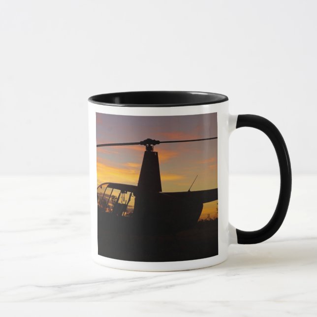 Caneca Helicóptero Robinson R44 no pôr do sol (Direita)