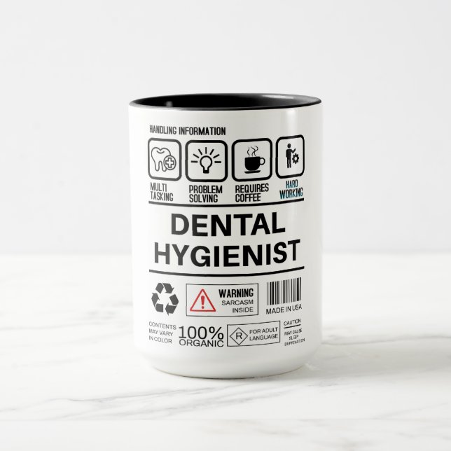 Caneca Higienista Dental Engraçado Manipulando Informaçõe (Centro)