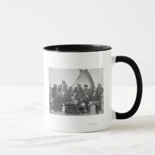 Caneca Homens brancos (que incluem Buffalo Bill) e Lakota