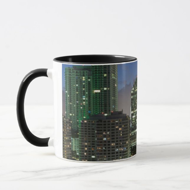 Caneca Horizonte urbano elevado da cidade (Esquerda)