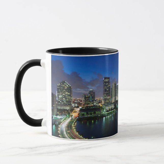 Caneca Horizonte urbano elevado de Brickell Key (Esquerda)