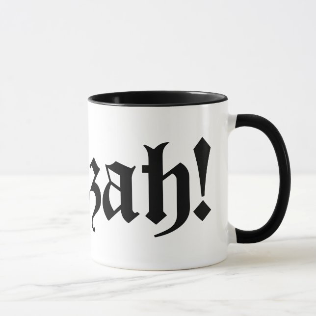 Caneca Huzzah! {Tipografia medieval} (Direita)