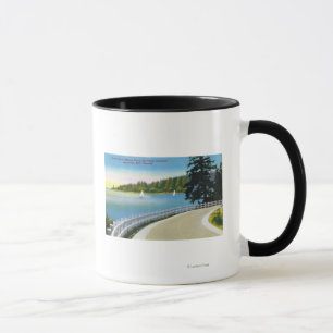 Caneca Ideia marinha da movimentação da costa norte do