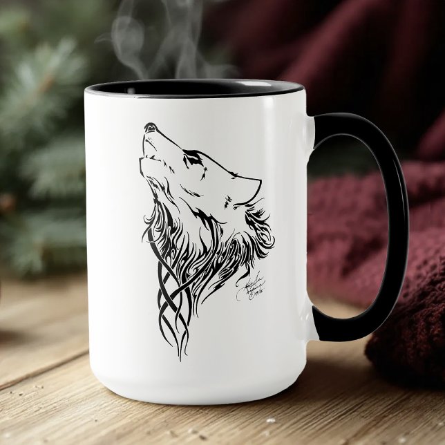 Caneca Ilustração de Tinta do Lobo Negro Tribal Uivando (Criador carregado)