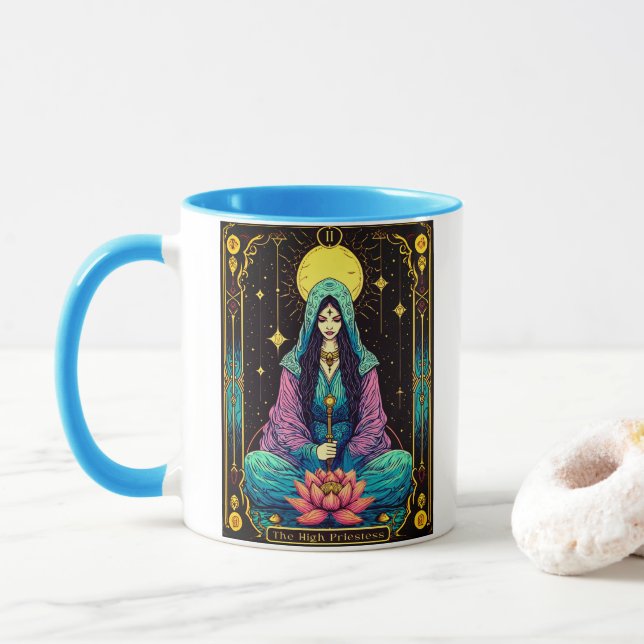 Caneca Ilustração do Tarot, a Sumo Sacerdotisa (Com Donut)