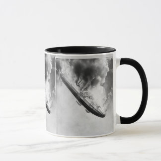 Caneca Impacto do zepelim alemão L2 do marinho