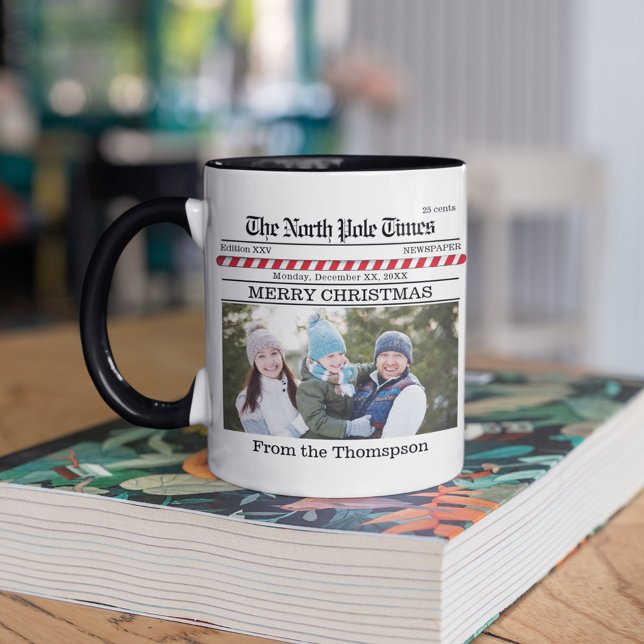 Caneca Impressão do Jornal Whimsical de Foto Grafo de Nat (Christmas whimsical cute fun Newspaper custom two-toned photo mug. )