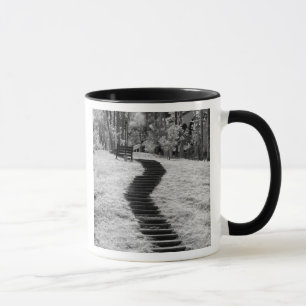 Caneca Infravermelho de árvores, edifícios e trilhas em L