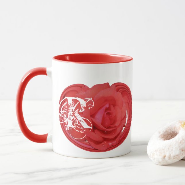 Caneca Iniciais de Monograma Rosa Flor Personalizada (Com Donut)