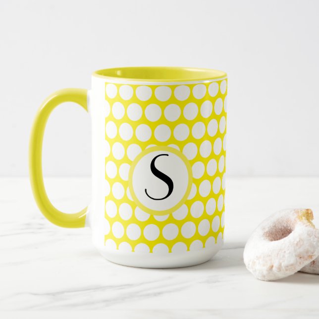 Caneca Inicial do Monograma Amarelo Brilhante Pontos Bran (Com Donut)