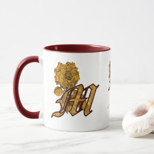 Caneca Inicial do Monograma M Elegante Peônia Dourada Per