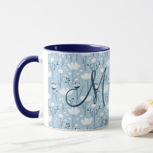 Caneca Inicial Monograma Boho Azul Branco Florais Tendênc (Com Donut)
